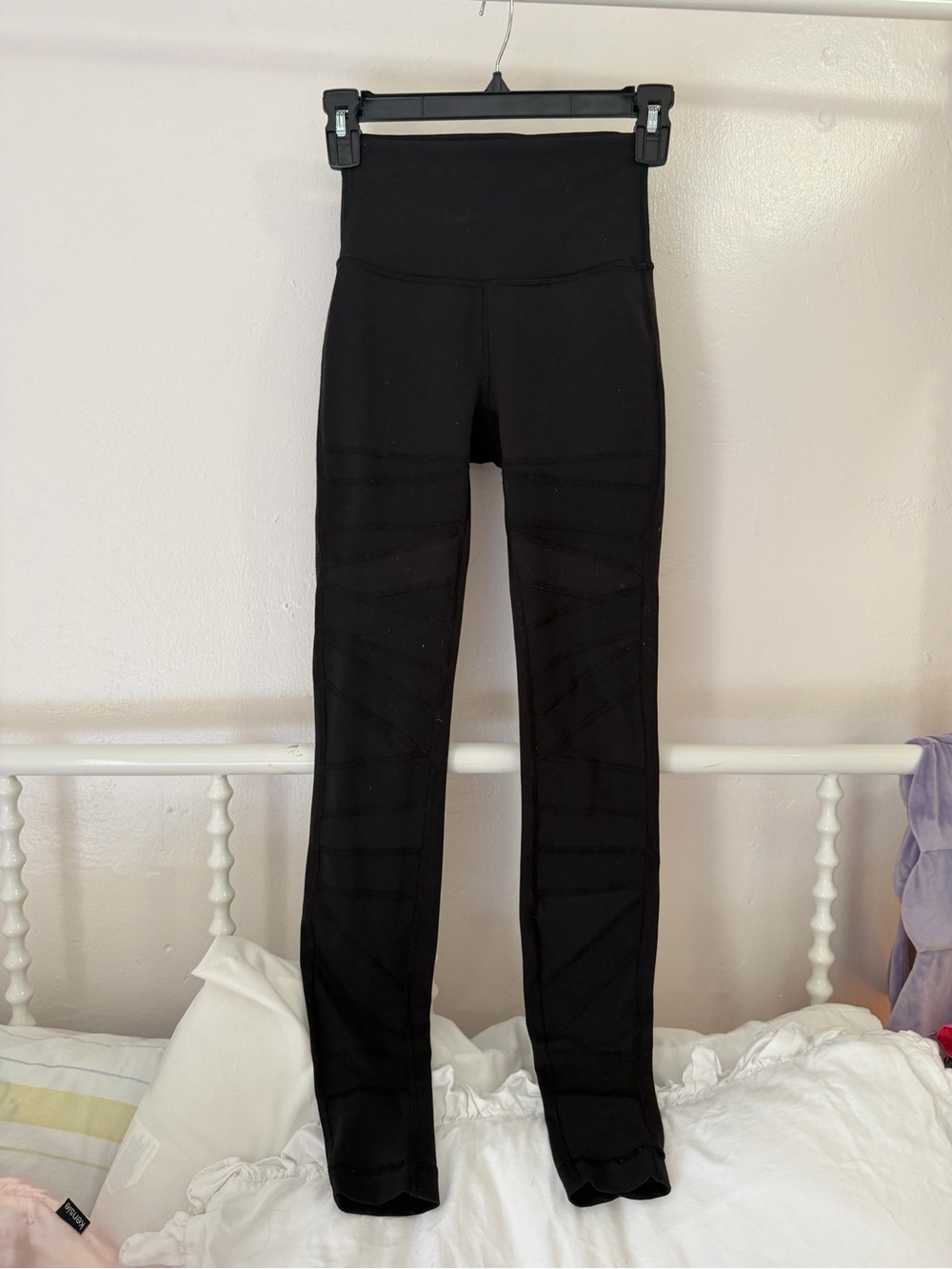 Lululemon High-Waist Black Active Leggings w/black sheer cutouts